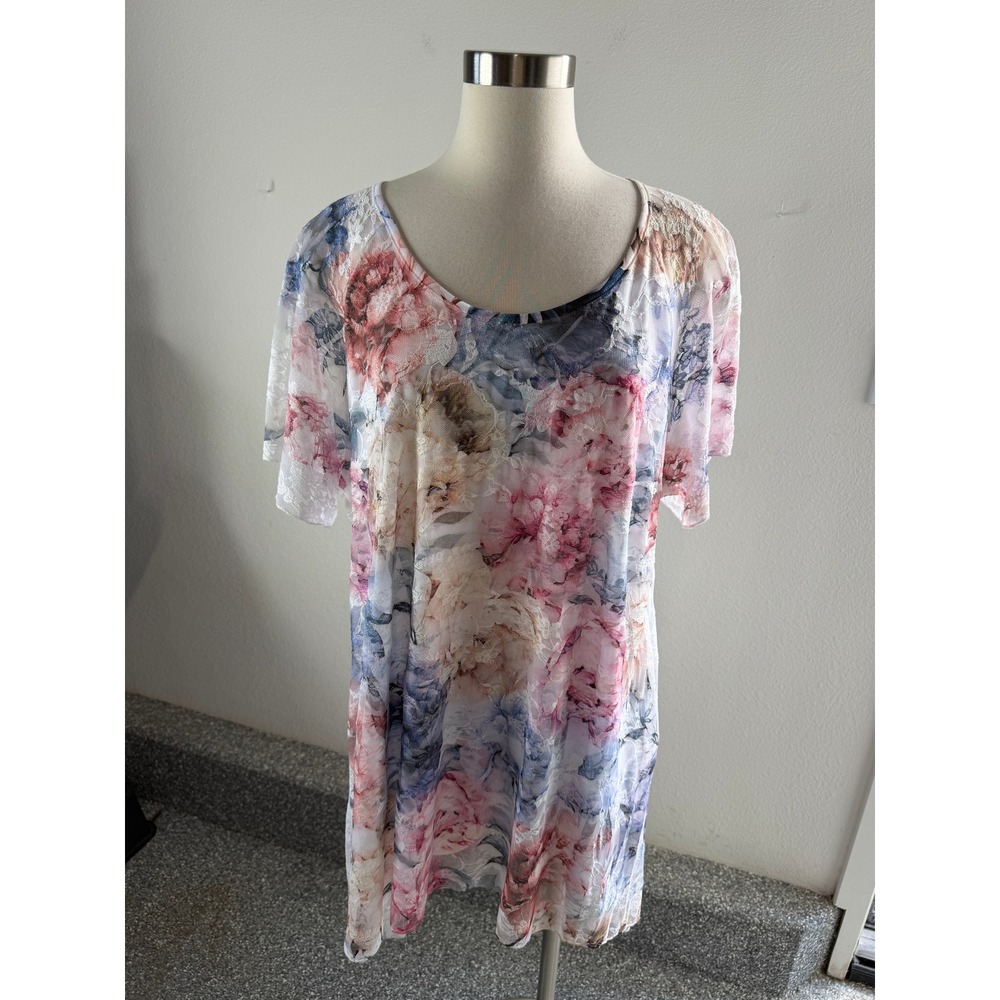 Brittany Black Woman Plus 2X Floral Lace Tunic Top Pink Blue Peony Short Sleeve